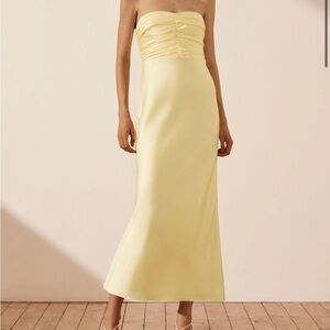 Shona Joy Luxe Strapless Ruched Body Midi Dress (Lemon, size US 4)